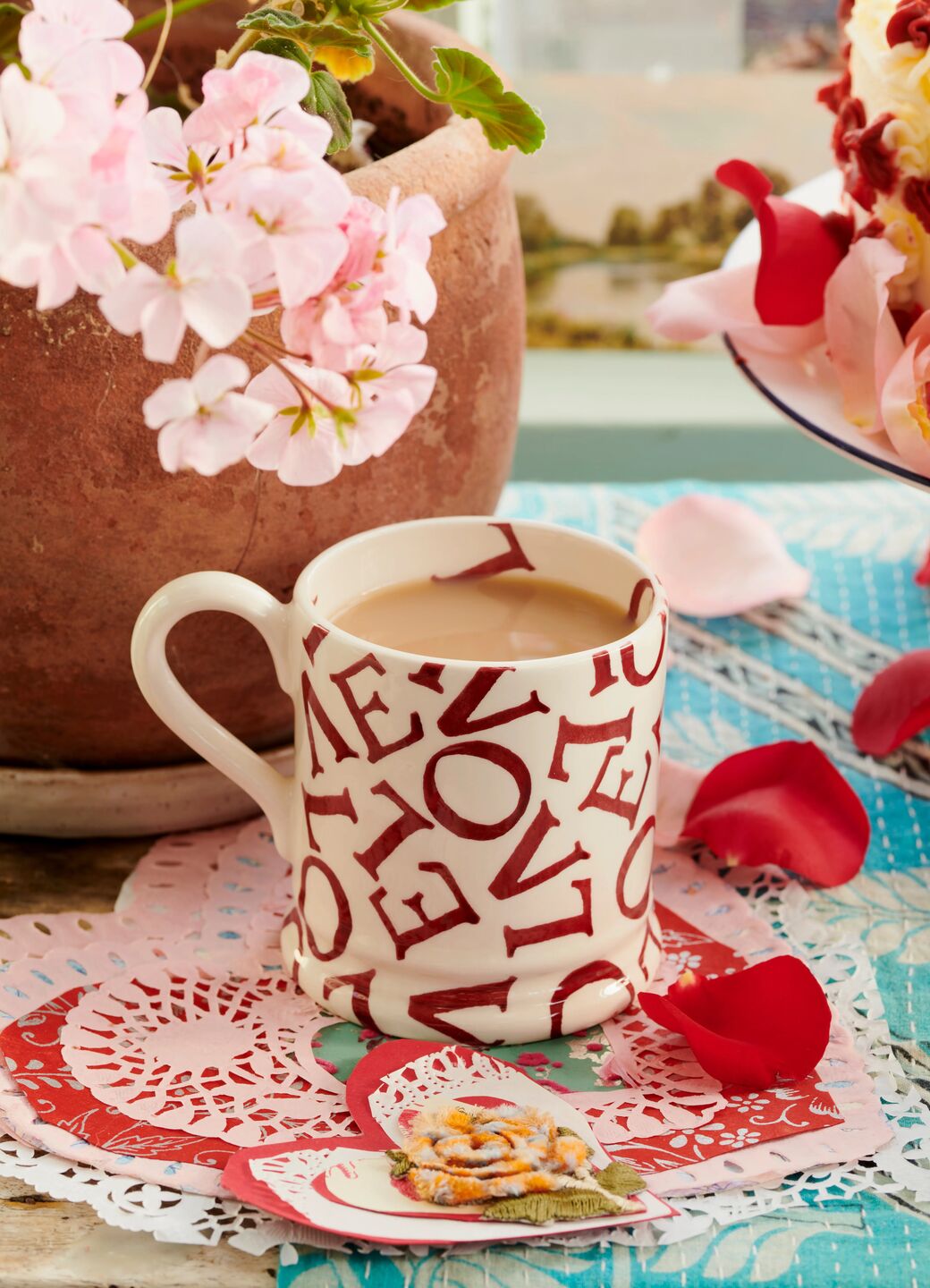 Half Pint Mug L.O.V.E Polka Red