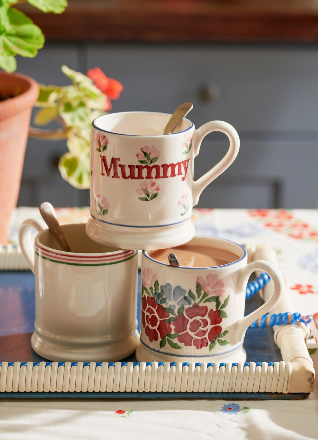 Half Pint Mug Antique Roses
