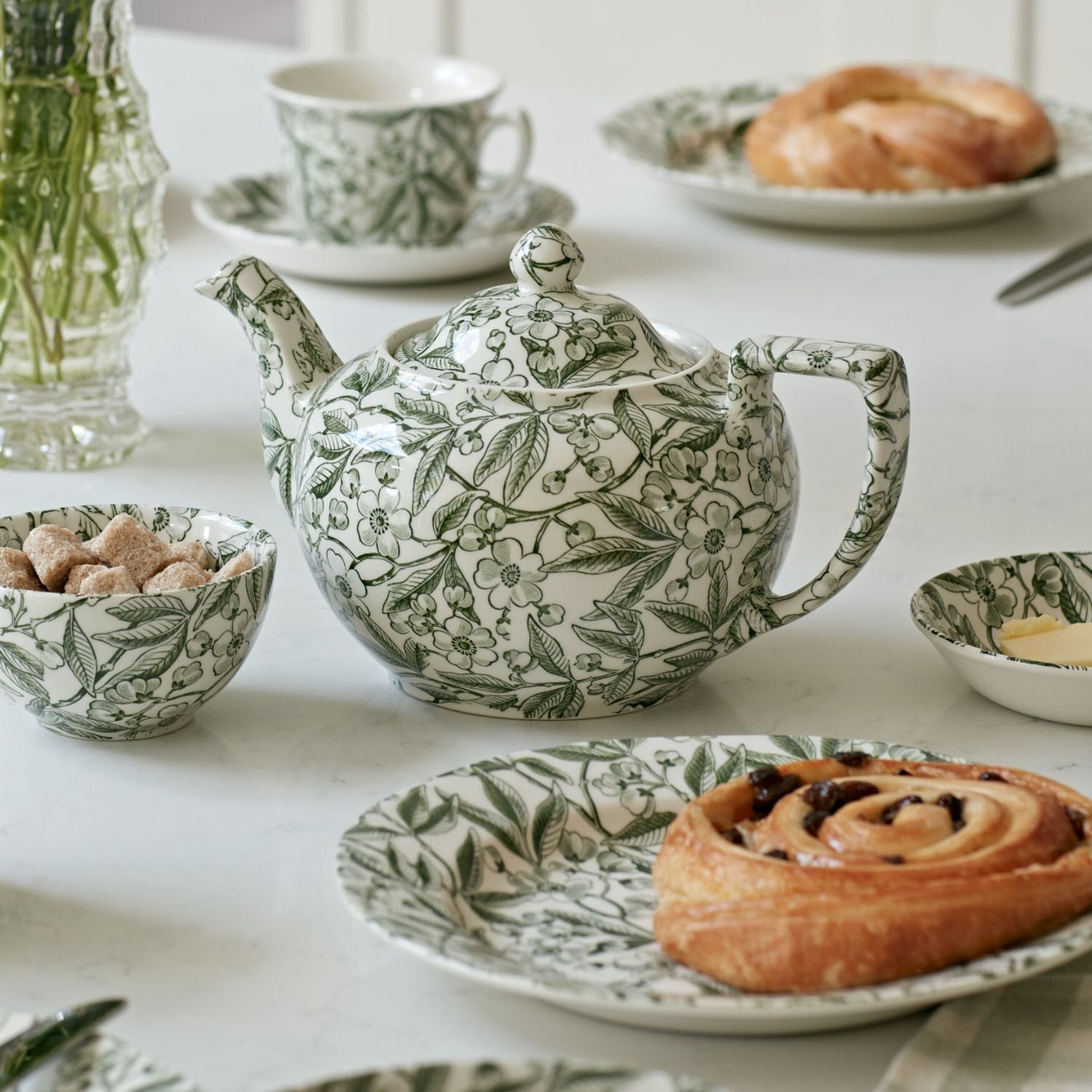 Green Prunus Teapot Large 800ml