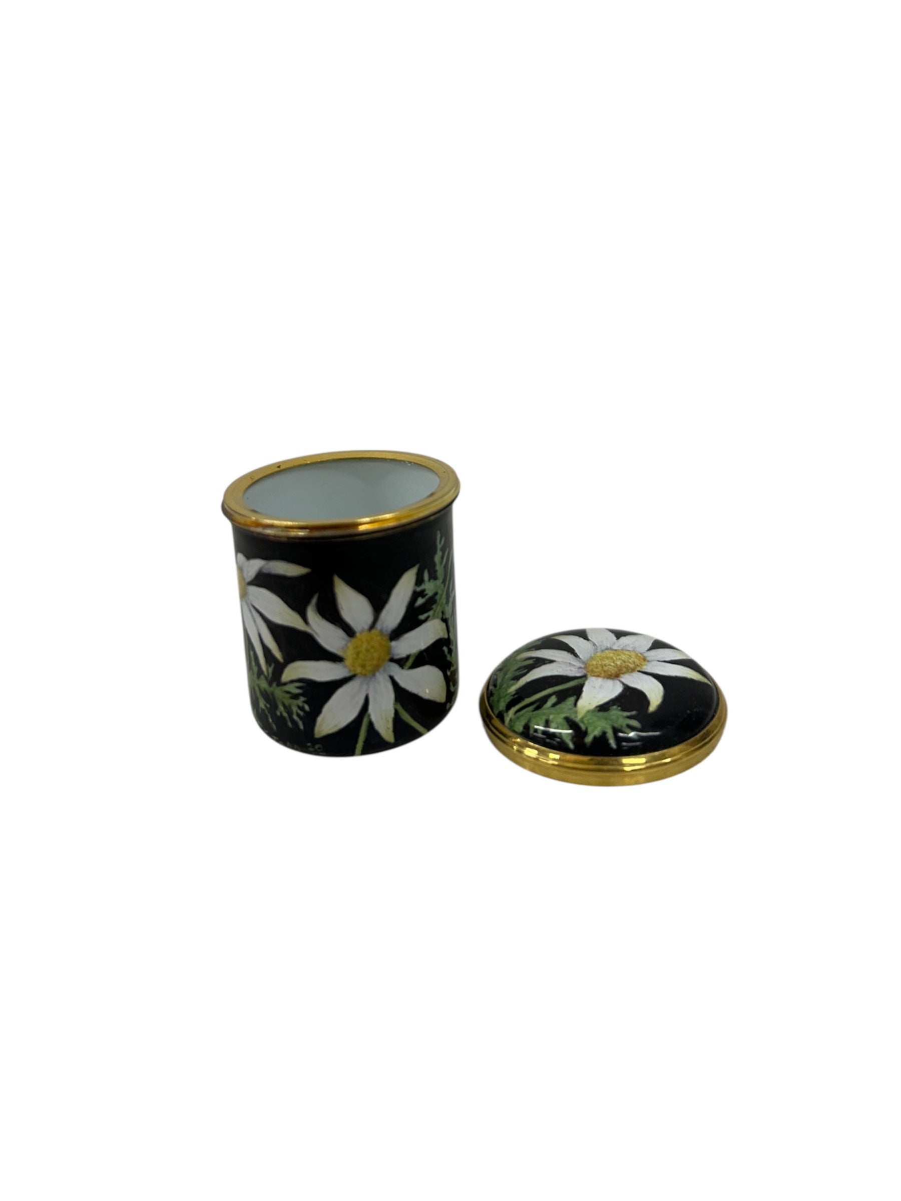Flannel Flower Round Box