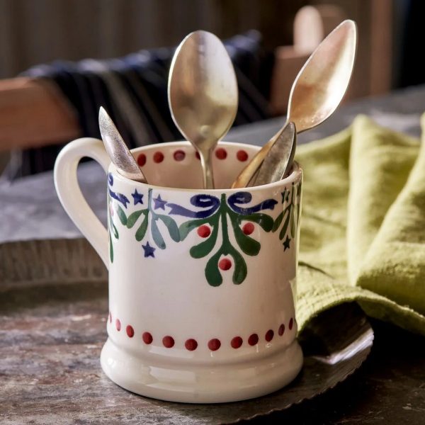Half Pint Mug Mistletoe