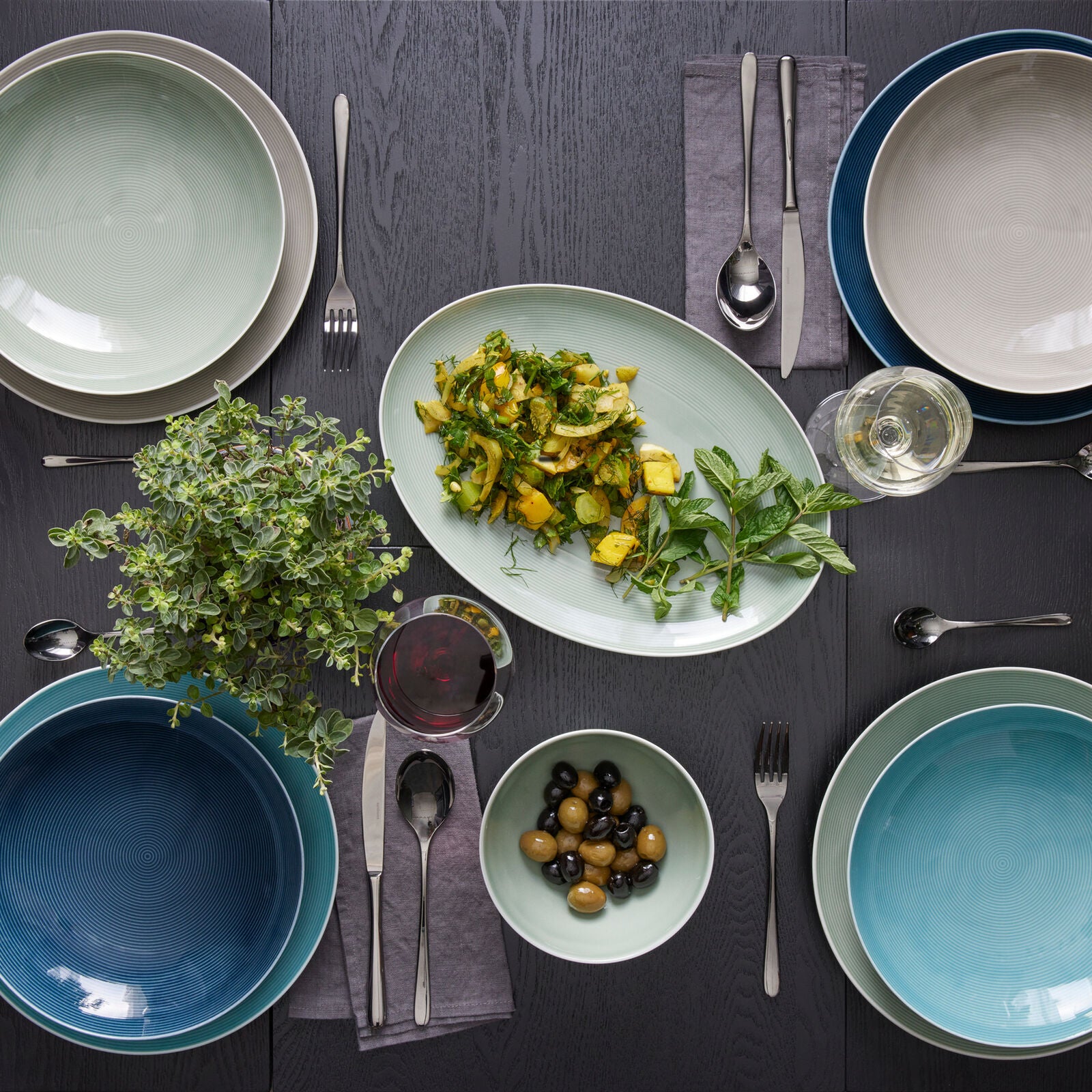 Moss Green Platter 34cm