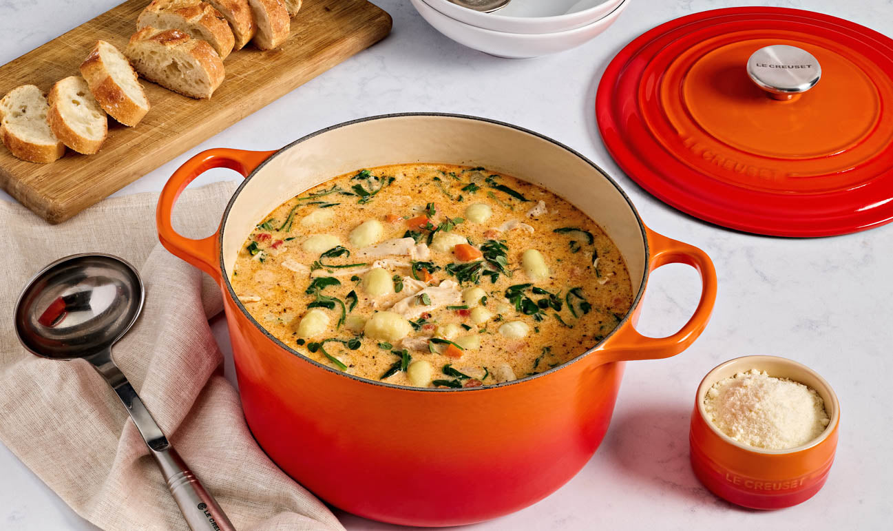 Signature Deep Round Casserole 26cm- Volcanic