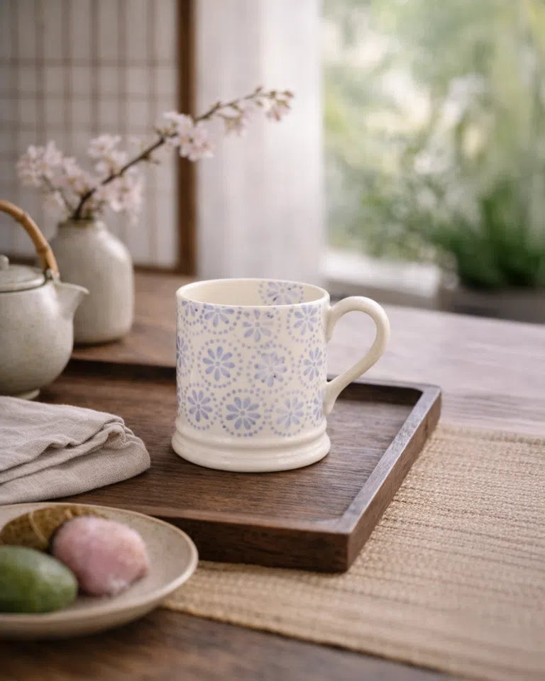 Daisy Spot Lavender Half Pint Mug