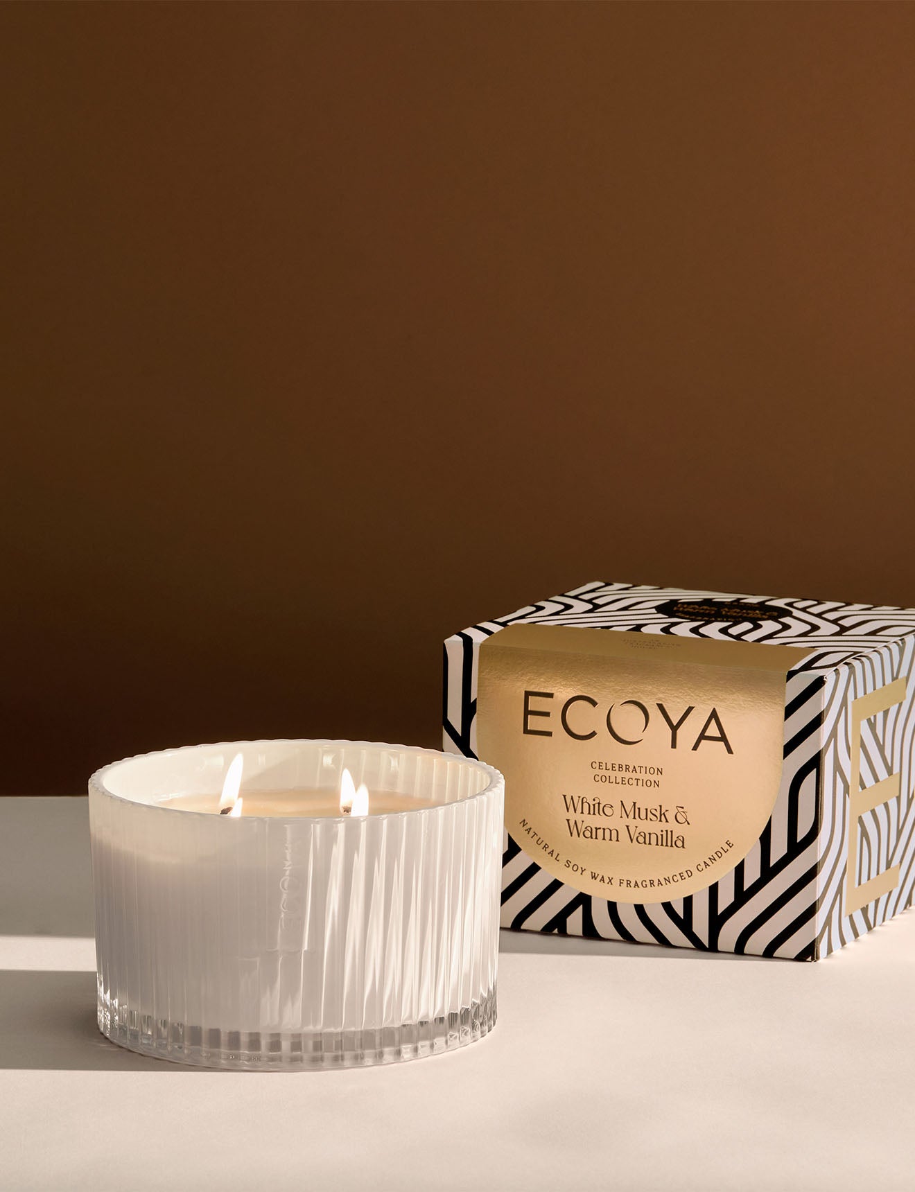 Grand Celebration Candle 900g
