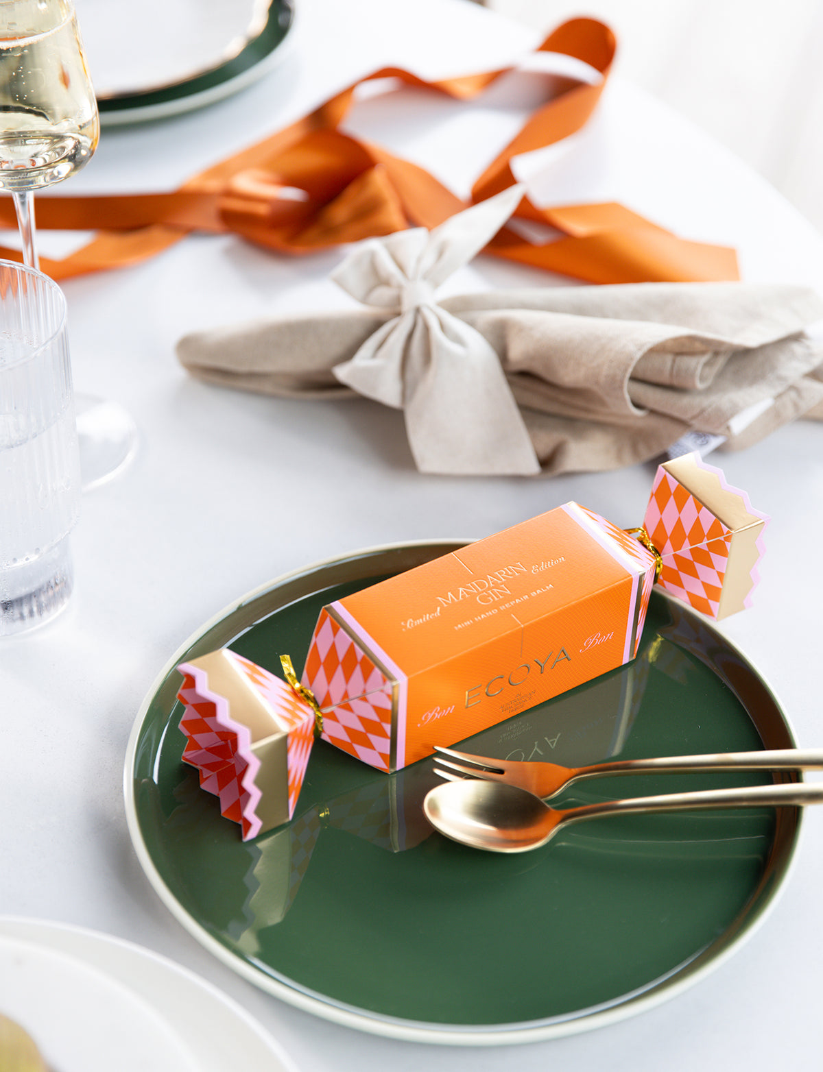 Hand Repair Bonbon Mandarin Gin