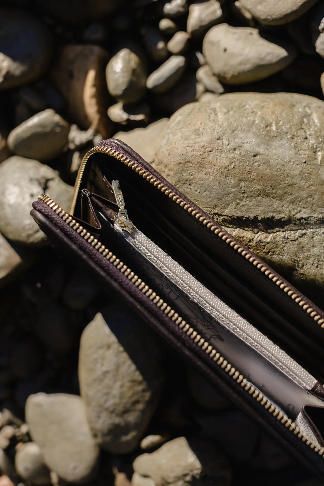 The Zip Wallet-Navy Quilted