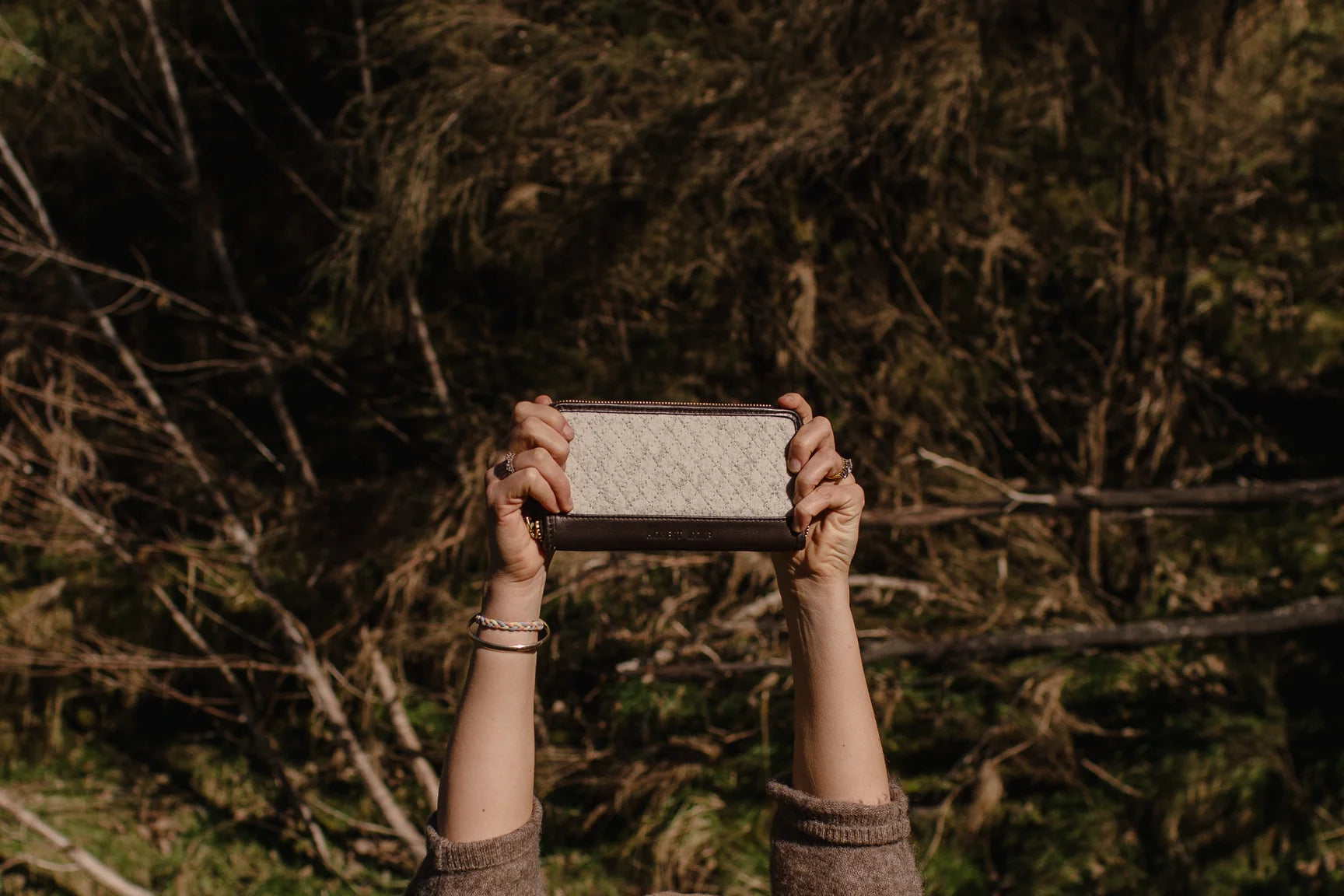 The Zip Wallet-Taupe Quilted