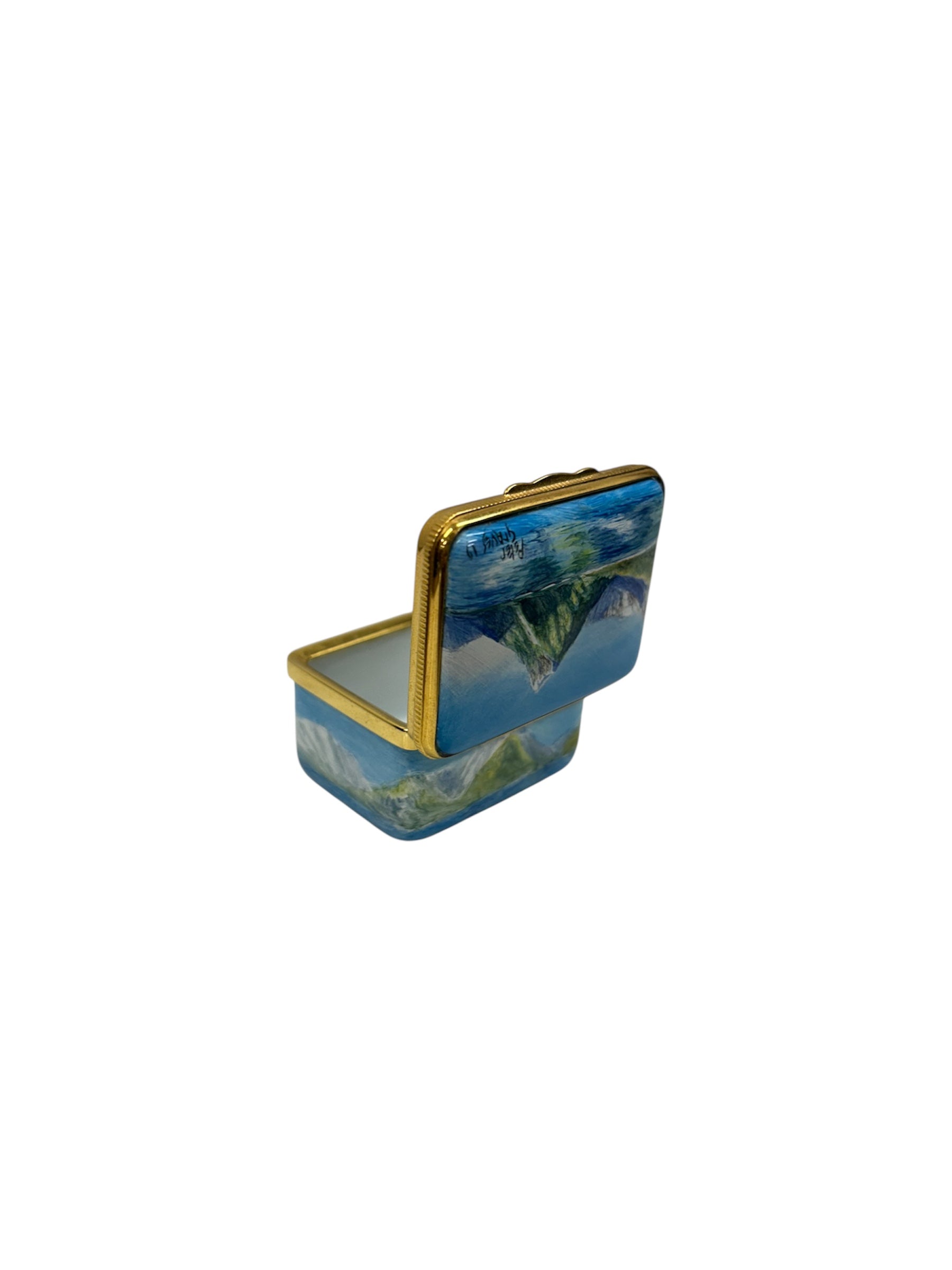 Mitre Peak Box