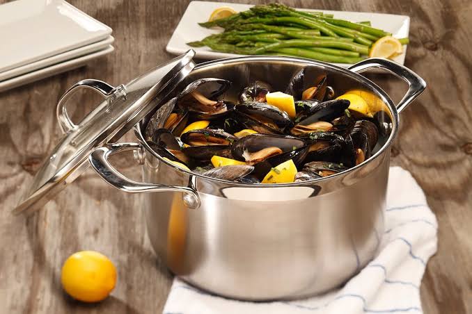 Premium Steel Stockpot With Lid 24cm